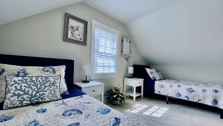 Traditional Oda, 2 Tek Kişilik Yatak, Sigara İçilmez, Ortak Banyo