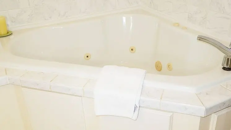 Luxury Tek Büyük Yataklı Oda, Banyolu/Duşlu (Carriage House 3)