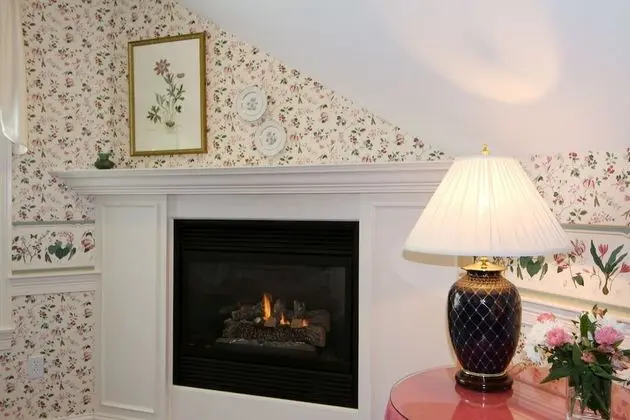 Luxury Tek Büyük Yataklı Oda, Banyolu/Duşlu (Carriage House 6)