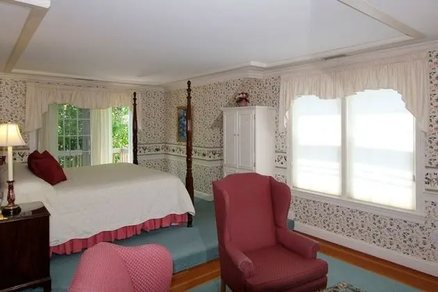 Luxury Tek Büyük Yataklı Oda, Banyolu/Duşlu (Carriage House 6)