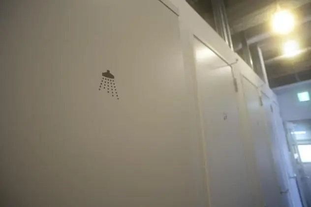 Ortak Ranzalı Oda, Sadece kadınlar için