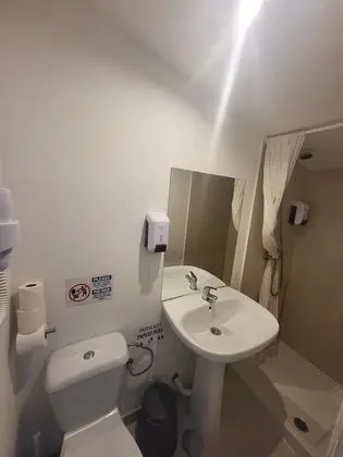 Dört Kişilik Oda, Özel Banyo