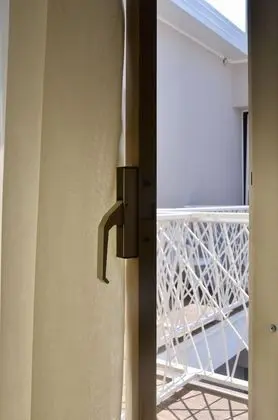 Classic Tek Büyük veya İki Ayrı Yataklı Oda, 2 Yatak Odası, Balkon, Avlu Manzaralı