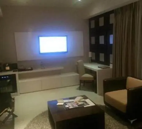 Luxury Oda, 1 En Büyük (King) Boy Yatak, Sigara İçilebilir