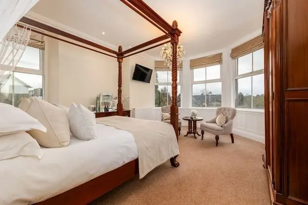 Luxury Tek Büyük Yataklı Oda (Four Poster)