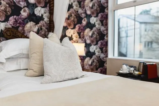 Luxury Tek Büyük Yataklı Oda (Four Poster)