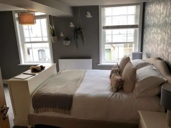 Tek Büyük Yataklı Oda (Room 1)