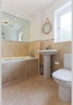 Deluxe Kır Evi, Özel Banyo (Three Bedroom)