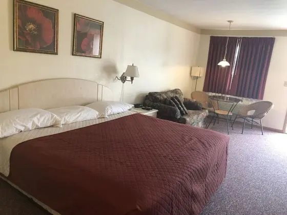 Deluxe Oda, 1 En Büyük (King) Boy Yatak