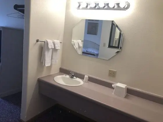 Deluxe Oda, 1 En Büyük (King) Boy Yatak