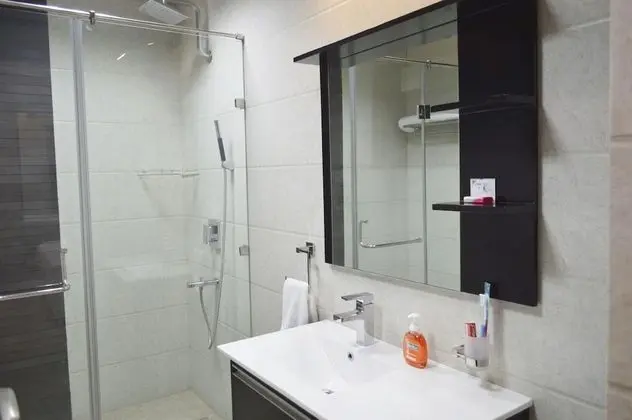 Luxury Tek Büyük Yataklı Oda