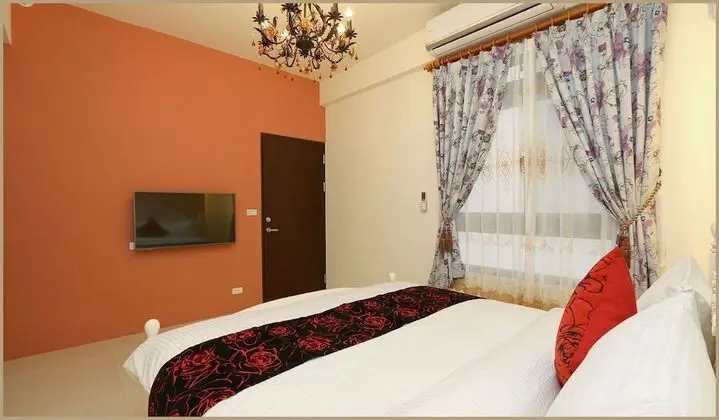 Basic Tek Büyük Yataklı Oda