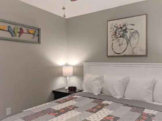 Daire (Whimsy B&B - Ozrark View - POOL - Rem)