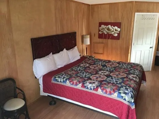 Deluxe Kulübe, 1 En Büyük (King) Boy Yatak