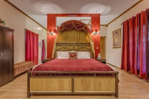 Luxury Oda, 1 En Büyük (King) Boy Yatak