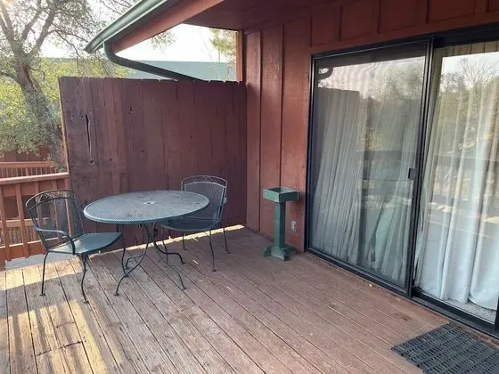 Mountain View King + Single