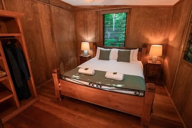 Deluxe Kır Evi, 2 Yatak Odası, 2 Banyolu (Bush Cottage 2 bath)