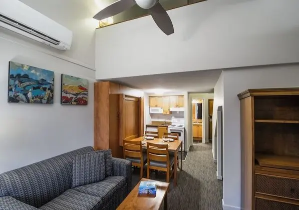 Çatı Katı (Loft), 1 Büyük (Queen) Boy Yatak ve Çekyat