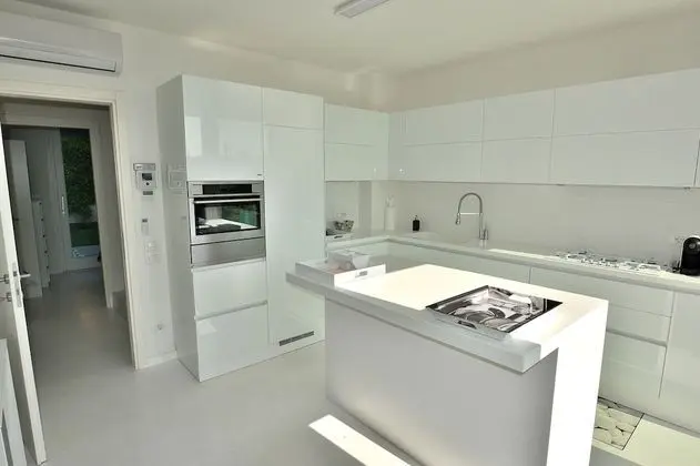 Apart Daire, 3 Yatak Odası, Havuz Manzaralı