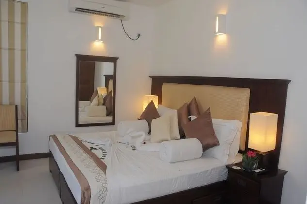 Deluxe Tek Büyük Yataklı Oda, Buzdolabı, Plaj Manzaralı