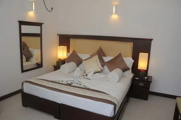 Deluxe Tek Büyük Yataklı Oda, Buzdolabı, Plaj Manzaralı