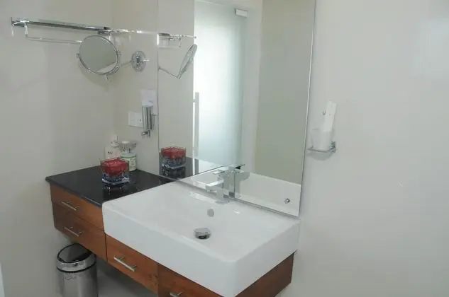 Deluxe Tek Büyük Yataklı Oda, Buzdolabı, Plaj Manzaralı