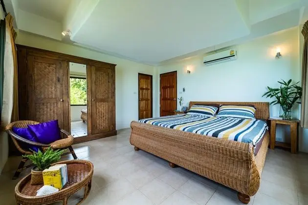 4-Bedroom Luxury Villa