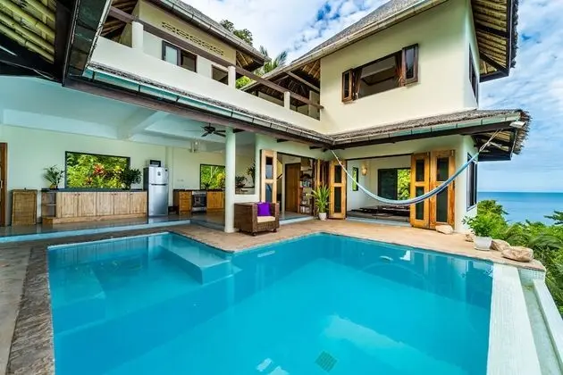 4-Bedroom Luxury Villa