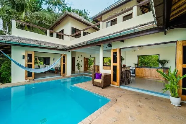 4-Bedroom Luxury Villa