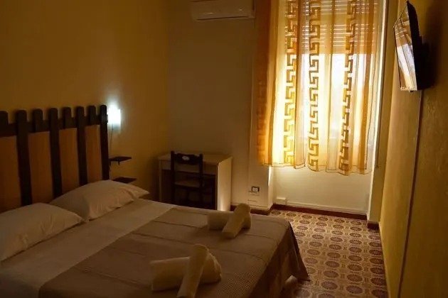 Comfort Tek Büyük veya İki Ayrı Yataklı Oda, Deniz Manzaralı