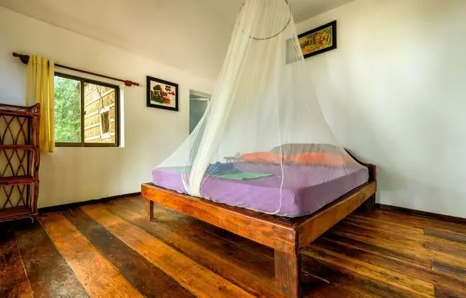 Bungalov, Deniz Manzaralı (AC Room)
