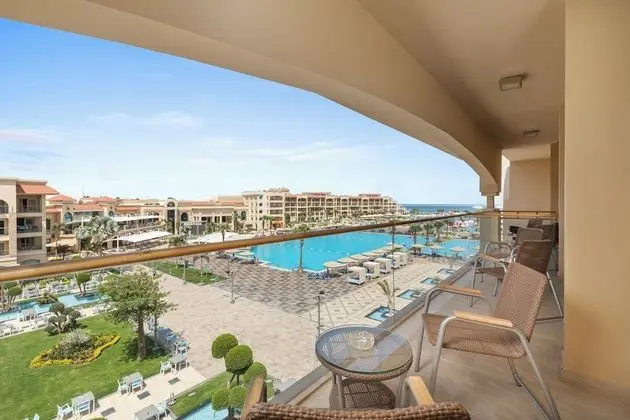 Junior Suite with Pool View