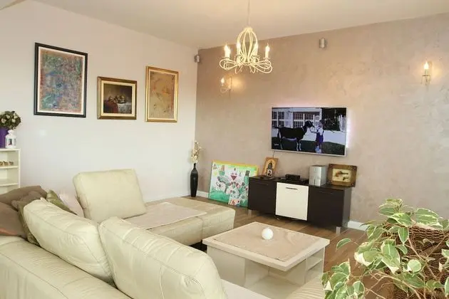 Deluxe Villa