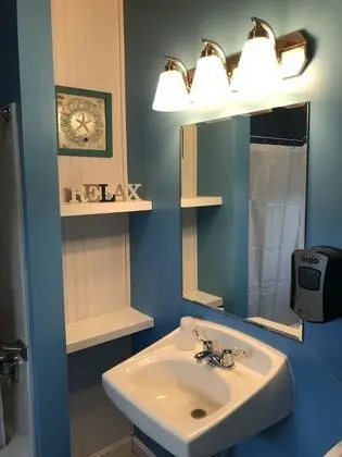 Deluxe Room, 1 King Bed, Accessible, Refrigerator & Microwave