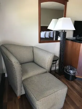 Standard Tek Büyük Yataklı Oda, 2 Çift Kişilik Yatak, Buzdolabı ve Mikrodalga