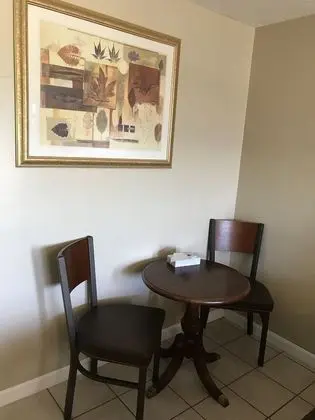 Standard Tek Büyük Yataklı Oda, 2 Çift Kişilik Yatak, Buzdolabı ve Mikrodalga
