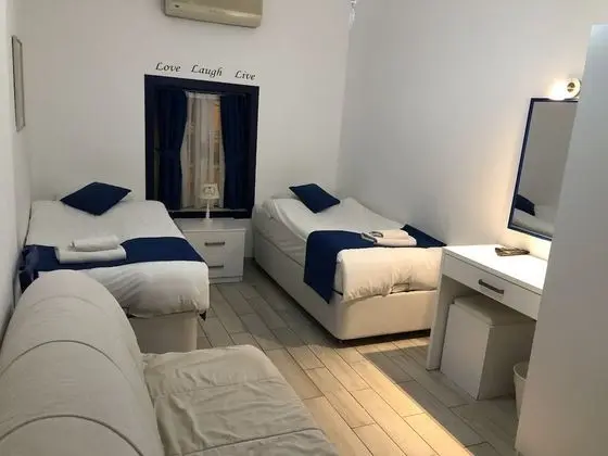 Standard Dört Kişilik Oda