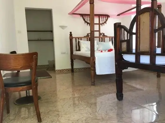 Üç Kişilik Oda