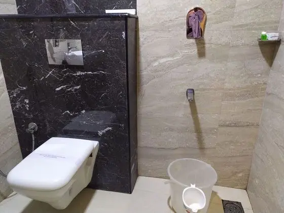 Standard Oda, 1 Büyük (Queen) Boy Yatak, Özel Banyo