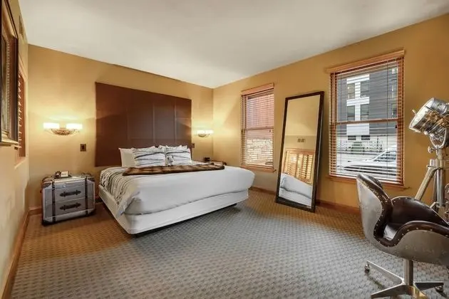 Luxury Çatı Katı Süiti (Penthouse), Birden Çok Yatak