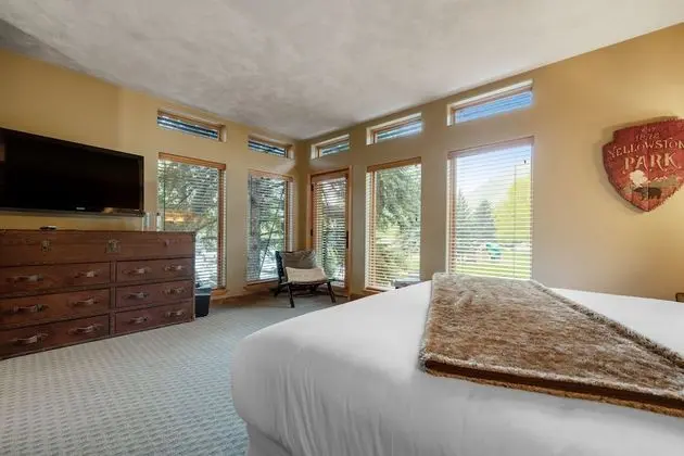 Luxury Çatı Katı Süiti (Penthouse), Birden Çok Yatak