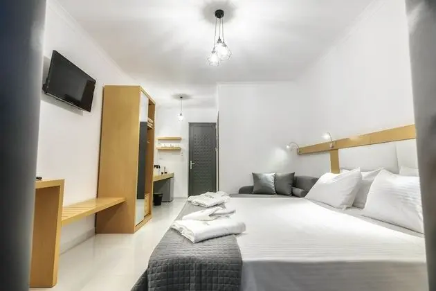 Deluxe Stüdyo, Havuz Manzaralı
