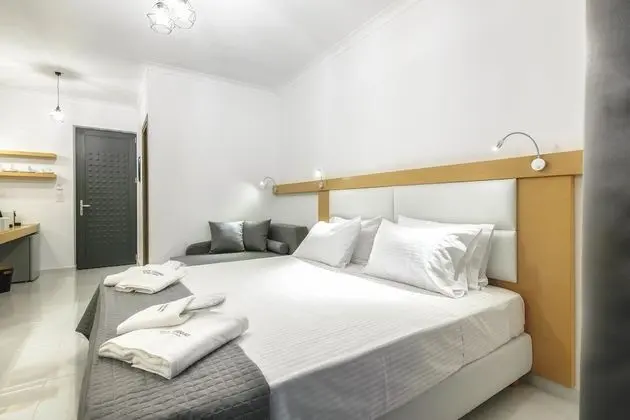 Deluxe Stüdyo, Havuz Manzaralı