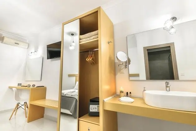 Deluxe Stüdyo, Havuz Manzaralı