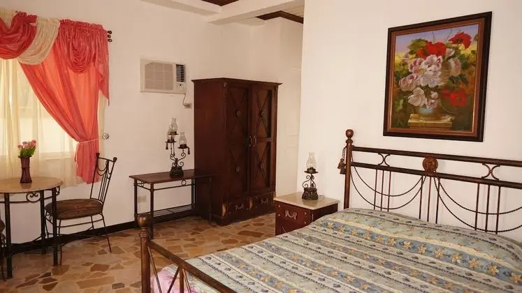 Oda, 1 Büyük (Queen) Boy Yatak, Deniz Manzaralı