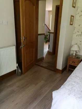Deluxe Tek Büyük veya İki Ayrı Yataklı Oda, Banyolu/Duşlu, Bahçe Manzaralı