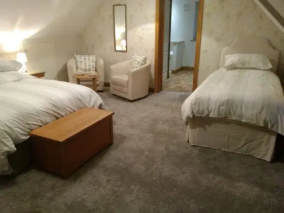 Deluxe Üç Kişilik Oda, Bahçe Manzaralı