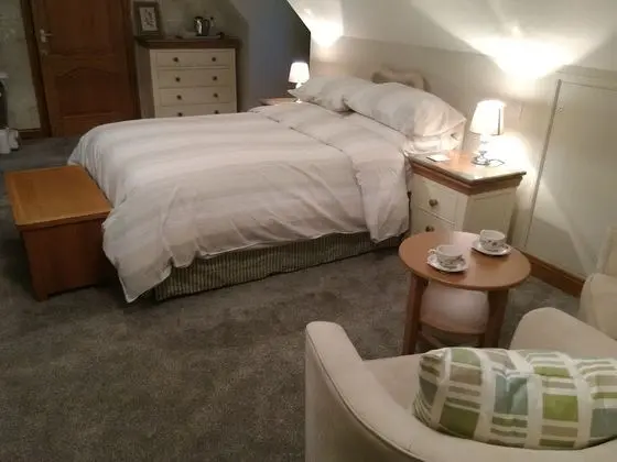 Deluxe Üç Kişilik Oda, Bahçe Manzaralı