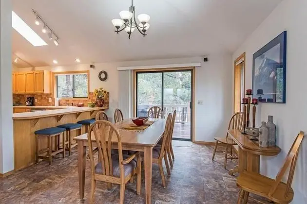 Ev, Birden Çok Yatak (White Elm 28)