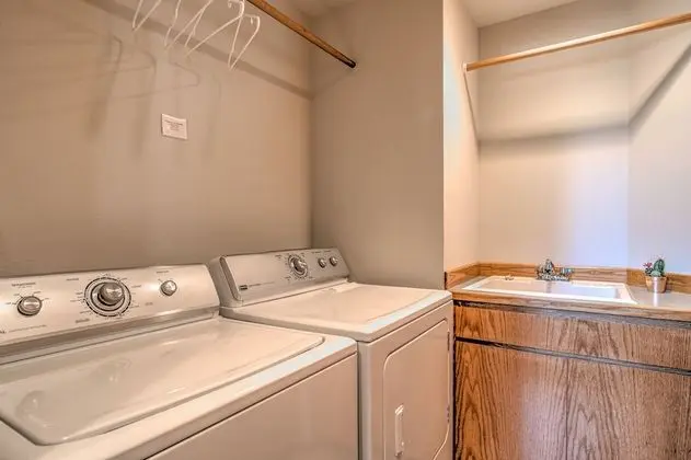 Ev, Birden Çok Yatak, Dağ Manzaralı (White Elm - Unit 31)
